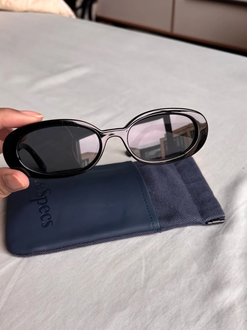 Le Specs 90s inspired